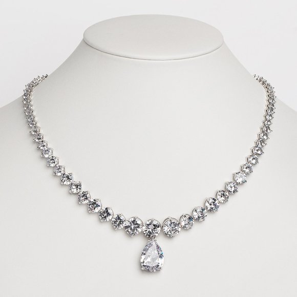 Jewelry - NEW! Cubic Zirconia Waterdrop Bridal Necklace